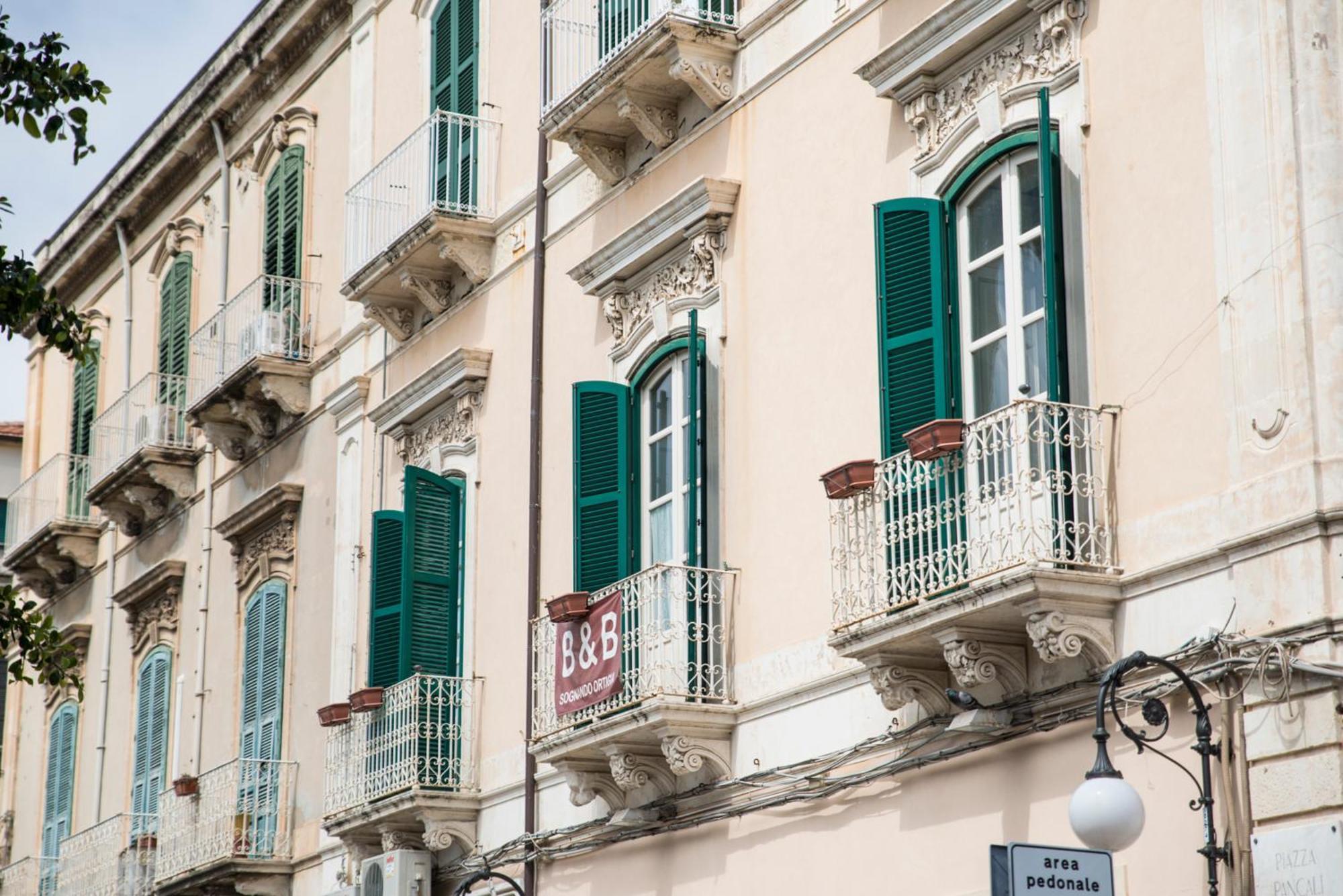 Sognando Ortigia Bed & Breakfast Сиракуза Екстериор снимка